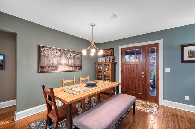 Foto del edificio - 5050 Manitou Rd