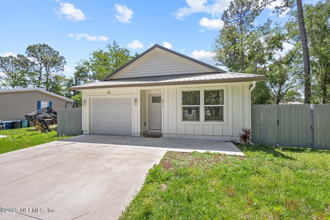 Building Photo - 973 Puryear St