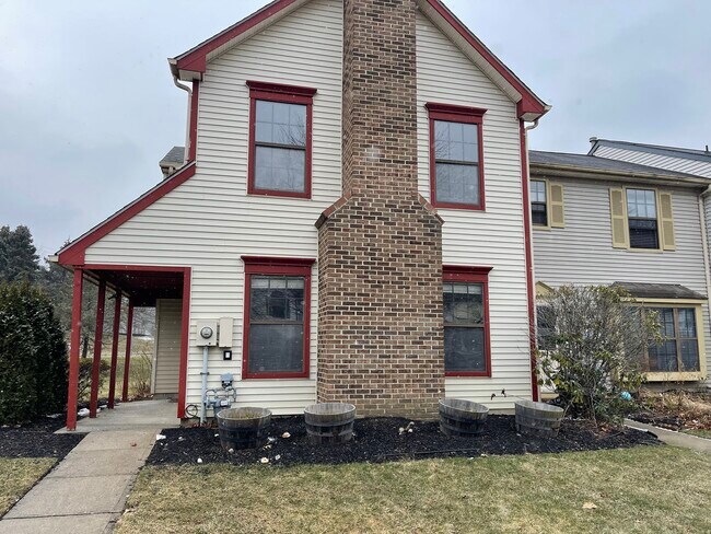 Building Photo - 1 Carlyle Ct