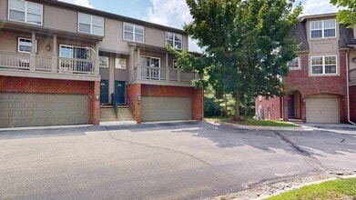Building Photo - 3042 Barclay Way