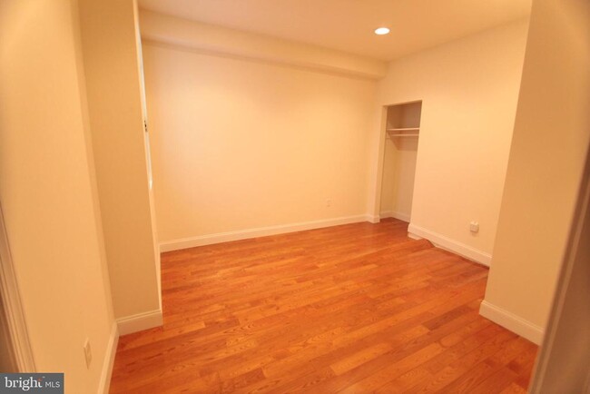 Building Photo - 1741 W Diamond St