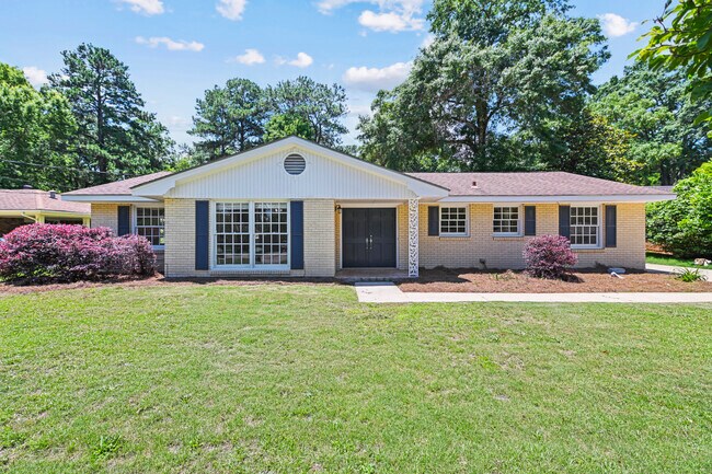Foto del edificio - 3920 Meredith Dr