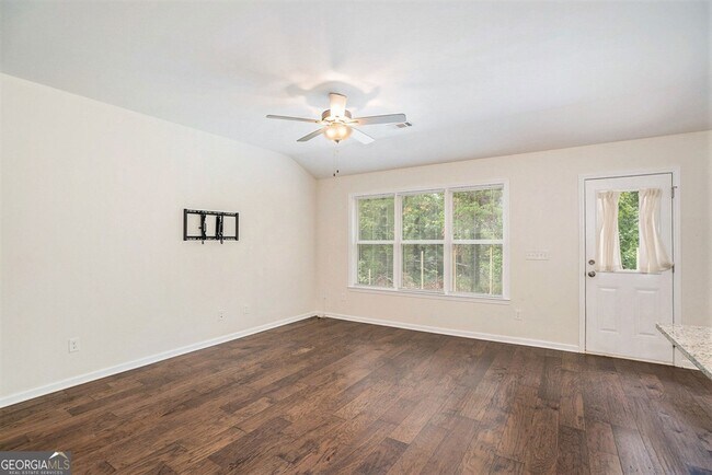 Foto del edificio - 4940 Scott Rd
