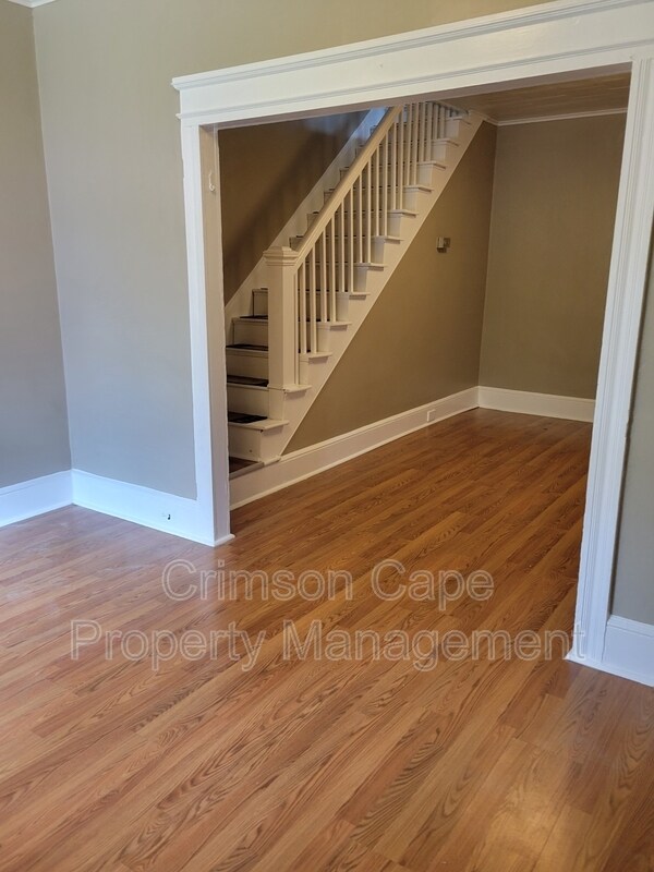 Building Photo - 36 E Church St