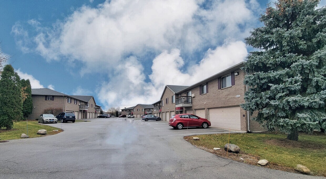 Building Photo - Trumpeter Park Apartments