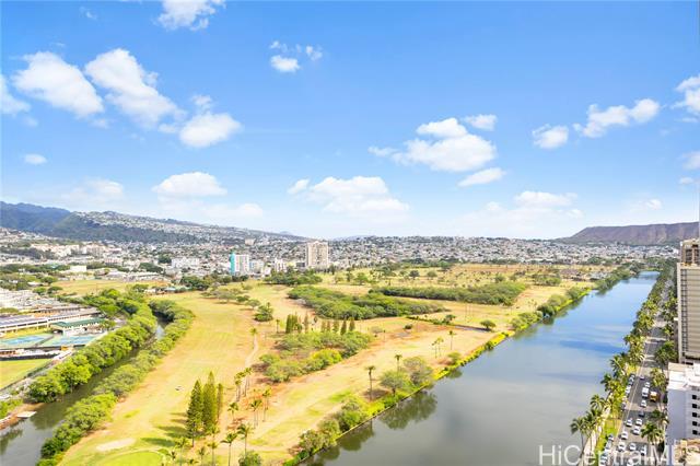 Building Photo - 2211 Ala Wai Blvd