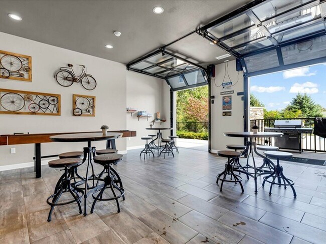 Espacio de salón comunitario de 43 North Apartments - 43 North