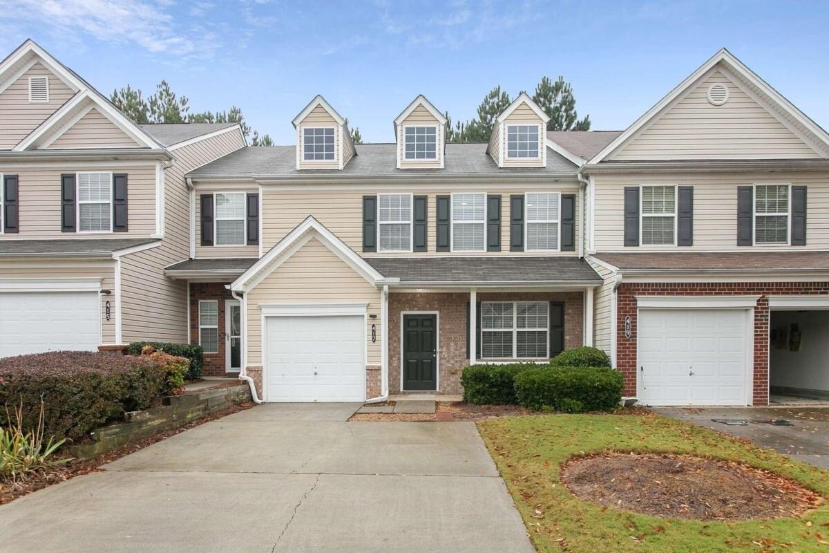 417 Windstone Trail, Alpharetta, GA 30004 Room for Rent in Alpharetta