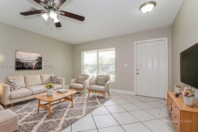 Foto del edificio - 6129 Moonbeam Dr