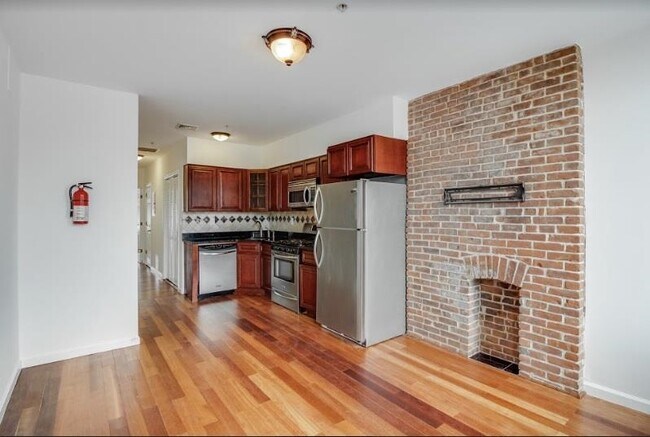 Foto del edificio - 1826 Willow Ave