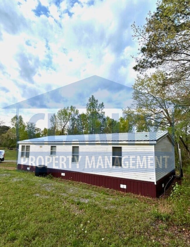 Building Photo - Three bedroom, single level home!