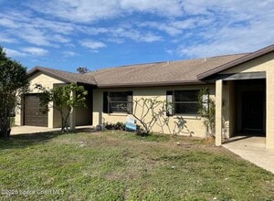 Building Photo - 830 Angela Ave