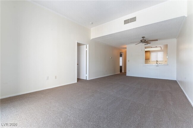 Building Photo - 7100 W Pirates Cove Rd