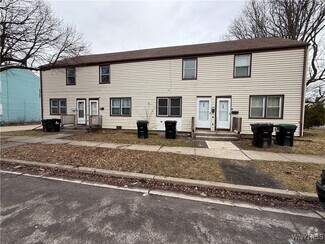 Building Photo - 76 Commodore Ave