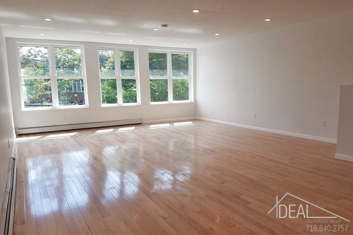 Primary Photo - 3 bedroom in Brooklyn NY 11209