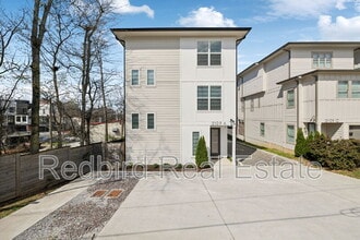 Building Photo - 2109 23rd Ave N