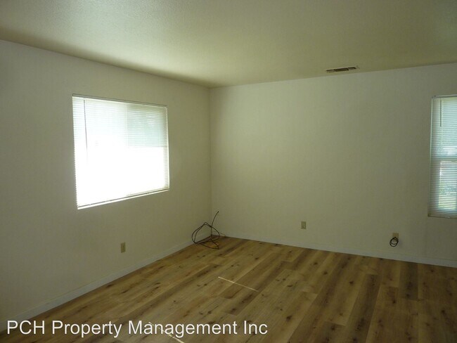 Building Photo - 1 br, 1 bath House - 851 Calvados Avenue