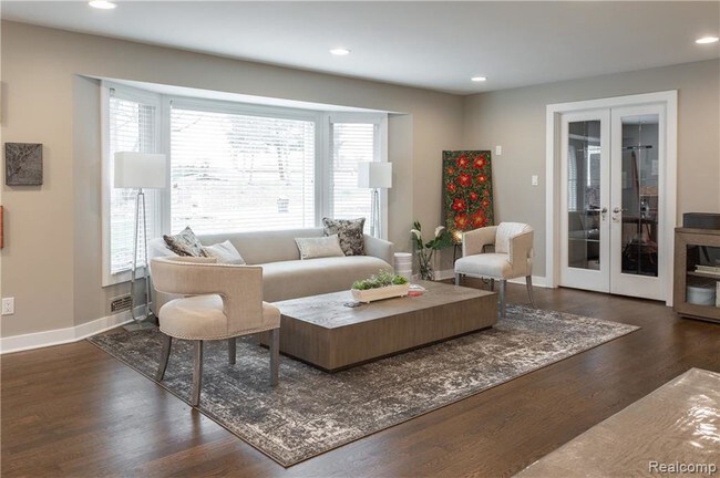 Foto del edificio - 7075 Lindenmere Ct