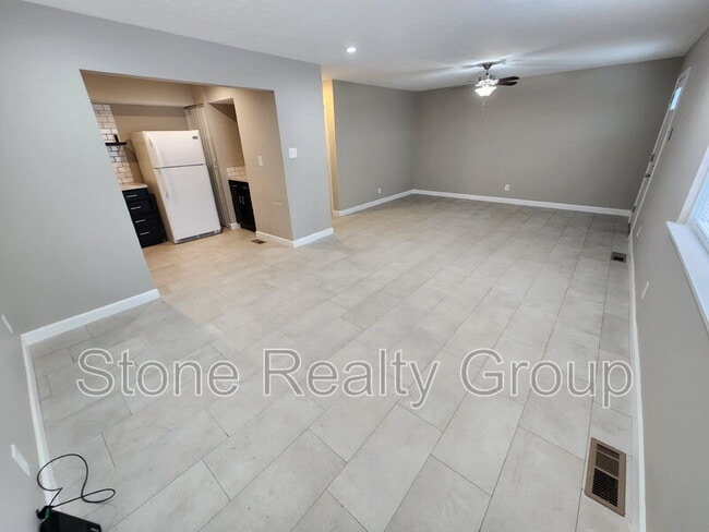 Building Photo - 2004 N 25th St