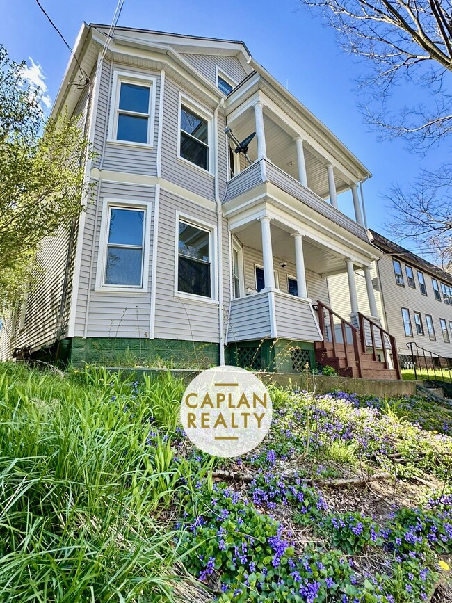 Building Photo - 48 Pardee Pl