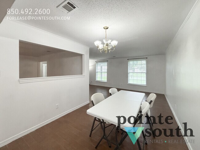 Foto del edificio - 10860 Berryhill Rd