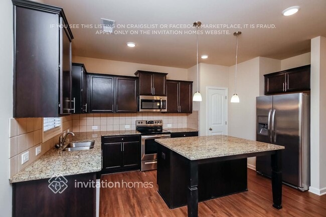 Foto del edificio - 7369 Stone Bluff Dr