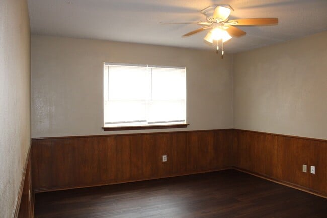 Building Photo - Wonderful remodel!