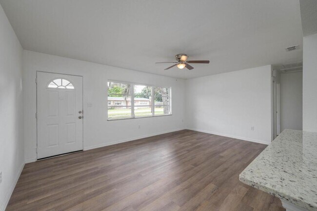Foto del edificio - 2601 Ave S NW