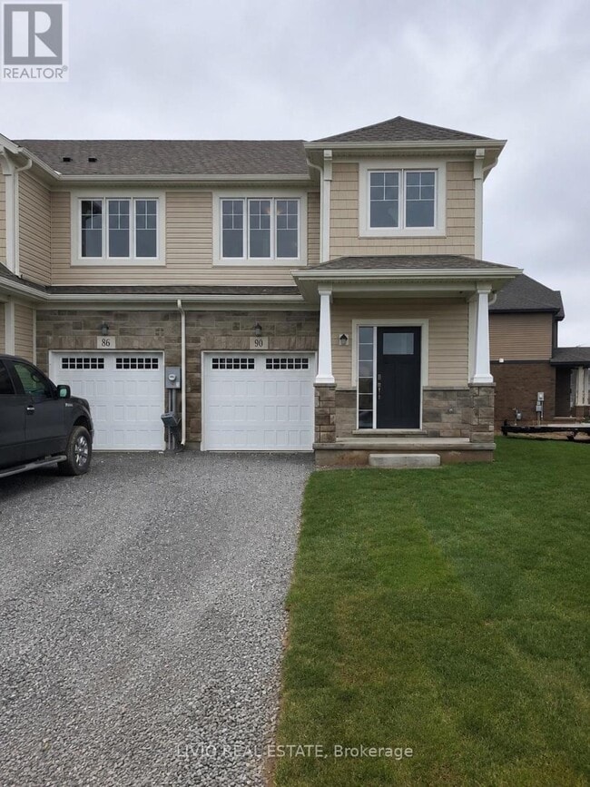 Building Photo - 90 Alicia Cres