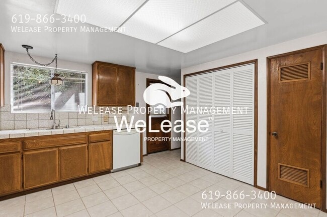 Foto del edificio - 3734 Bonita Canyon Rd