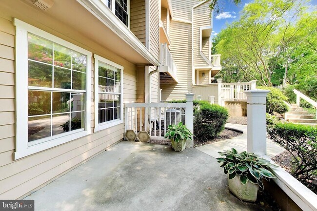 Foto del edificio - 10823 Hampton Mill Terrace