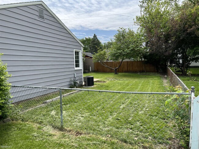 Building Photo - 2 br, 1 bath House - 1405 Hillary Avenue