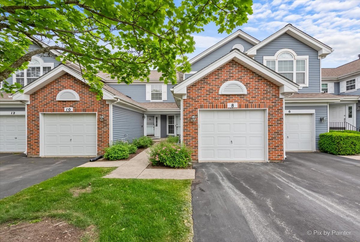 Primary Photo - 8 Stonegate Ct