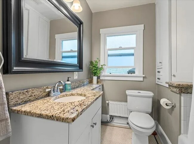 Foto del edificio - 460 S 1200 E