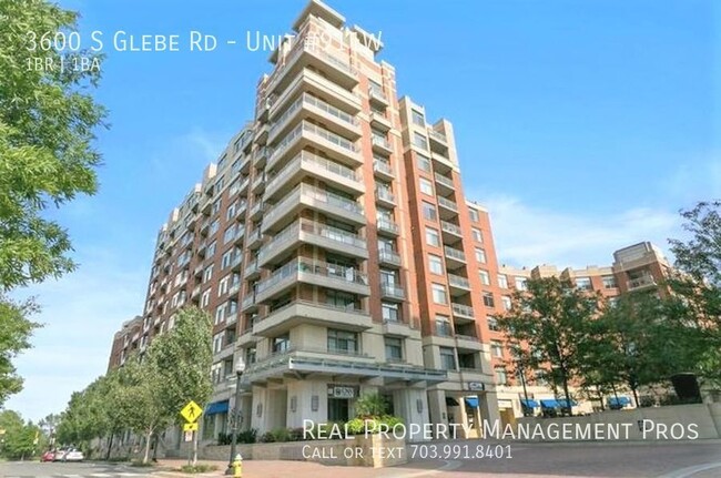 Building Photo - Beautiful Corner Unit w/ Water View at the...