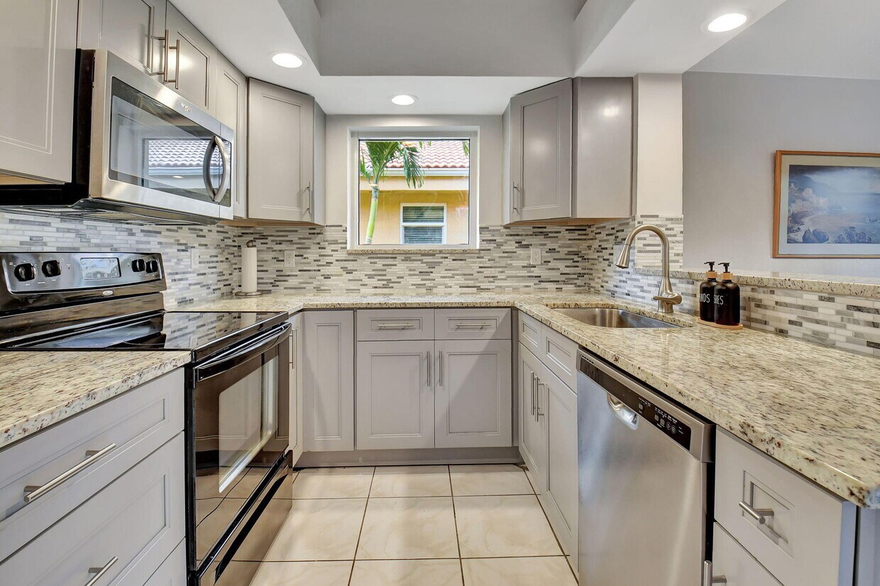 Primary Photo - 11161 Sangria Ct