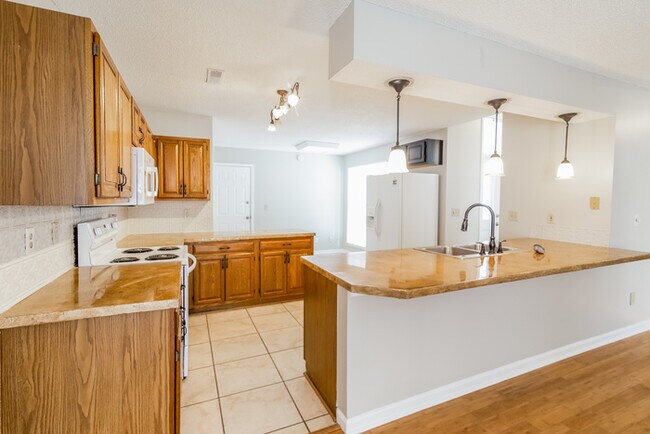 Foto del edificio - Inviting and Spacious 3 Bedroom Home in Summerville