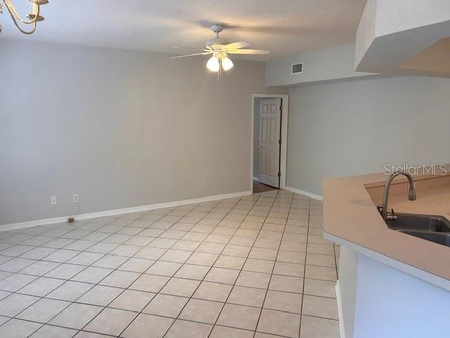 Foto del edificio - 350 NW 50th Blvd