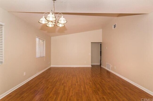 Building Photo - 28138 Bavaria Dr