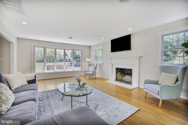 Primary Photo - 1204 Ednor Rd