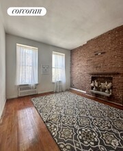Building Photo - 1670 York Ave