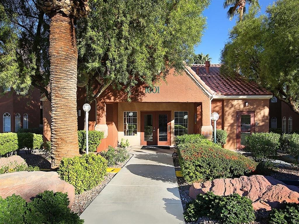 Bay Pointe Apartments - Las Vegas, NV | Apartments.com