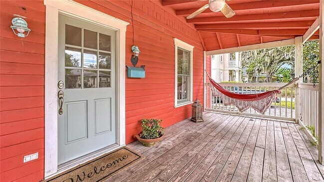 Foto del edificio - 1826 Park Lake St