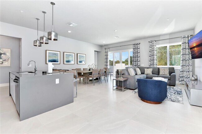 Building Photo - 7770 Sandy Ridge Dr