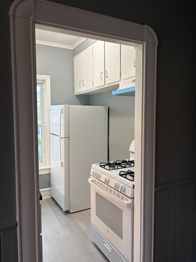 Foto del edificio - 2172 Pleasant St