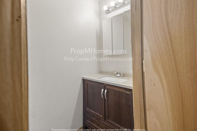 Foto del edificio - Light & Bright Townhome in SE Portland!