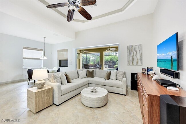 Foto del edificio - 7655 Martino Cir