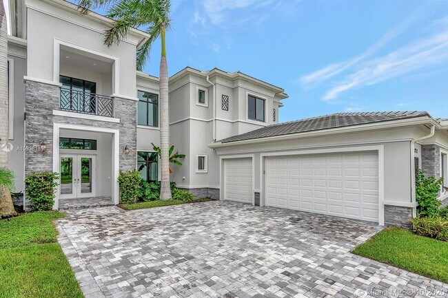 Building Photo - 2712 NW 71st Blvd