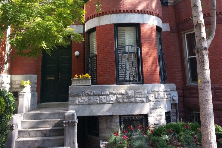 Building Front Entrance - 1733 Riggs Pl NW