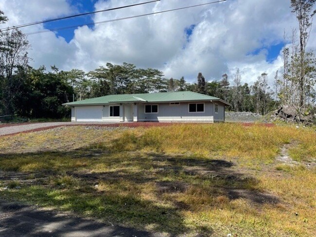 Building Photo - 15-1944 17th Ave. Keaau, HI 96749